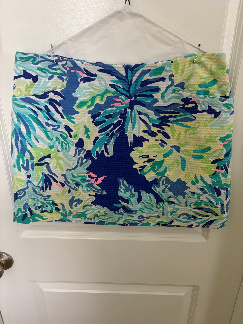 Lilly Pulitzer Blue Green Floral Print Skort with Pink Accents